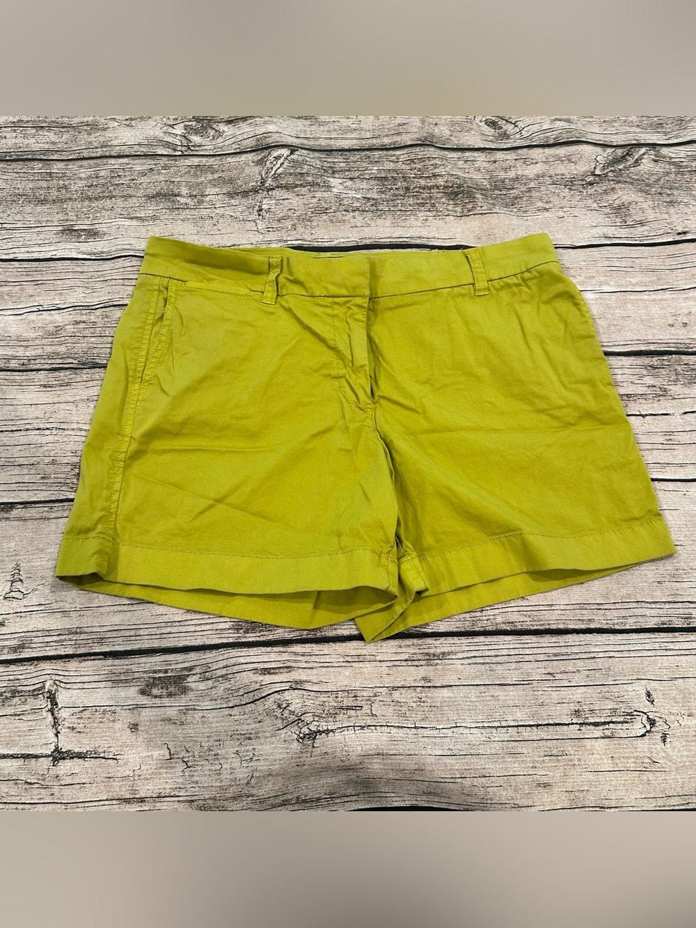 J. Crew Women’s Lime Green / Ochre Casual Chino Shorts; 4.5” inseam Size 8